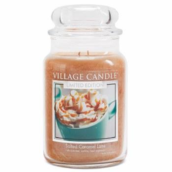 Village Candle Lumânare parfumată în pahar Latte cu caramel sărat (Salted Caramel Latte) 602 g