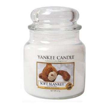 Yankee Candle Lumânare aromatică medie Soft Blanket 411 g