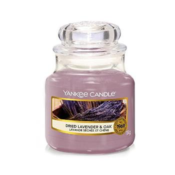 Yankee Candle Lumânare parfumată Classic mică Dried Lavender & Oak 104 g