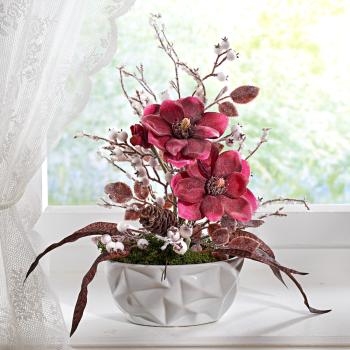 Aranjament floral cu magnolii
