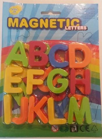 Litere magnetice