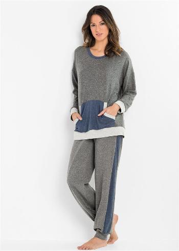 Pijama din material moale