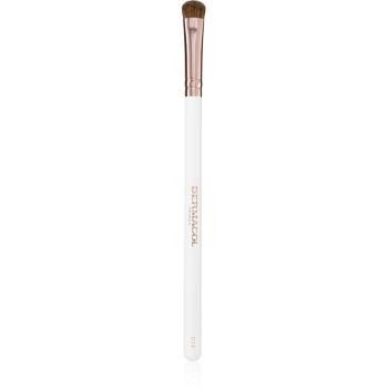 Dermacol Accessories Master Brush by PetraLovelyHair pensula pentru aplicarea fardului de pleoape D74 Rose Gold 1 buc