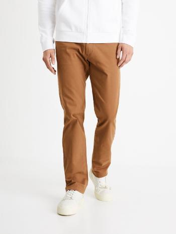 Celio Tohenri Chino Pantaloni Maro