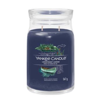 Yankee Candle Lumânare aromatică Signature sticlă mare Lakefront Lodge 567 g