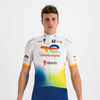 
                 SPORTFUL Vestă de ciclism - TOTAL ENERGIES 2022 - portocaliu/albastru/galben/alb 
            