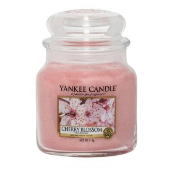 Yankee Candle Lumânare parfumată Medie Classic Cherry Blossom 411 g