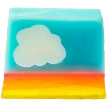 Bomb Cosmetics Săpun artizanal fabricat manual cu glicerină Cer albastru (Soap Mrs. Blue Sky) 100 g