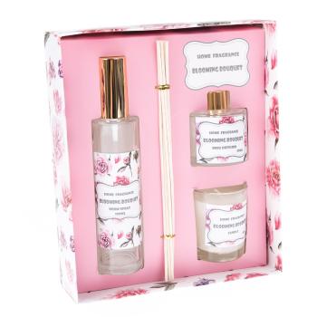 Set de spray parfumat, difuzor și lumânare Buchet înflorit, 18,5 x 22 x 5,7 cm