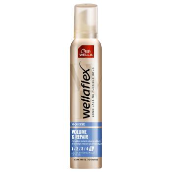 Wella Spumă cu fixare ultra puternică pentru volumul părului Wellaflex (Volume & Repair Mousse) 200 ml