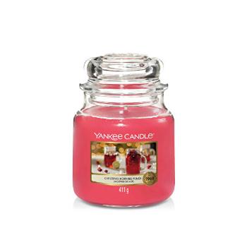 Yankee Candle Lumânare parfumatăClassic medie Christmas Morning Punch 411 g