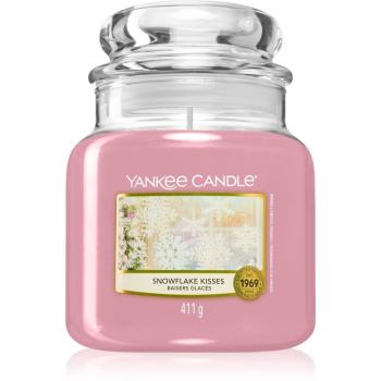 Yankee Candle Snowflake Kisses lumânare parfumată 411 g