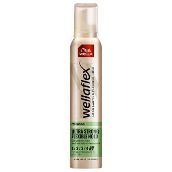 Wella Spumă cu fixare extra puternică Wellaflex Ultra Strong (Mousse) 200 ml