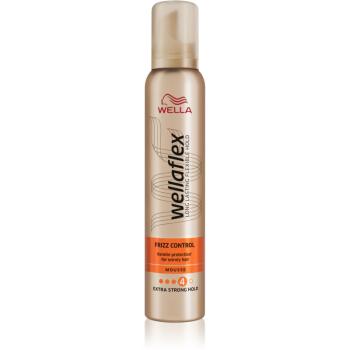 Wella Wellaflex Frizz Control spuma  pentru păr creț 200 ml