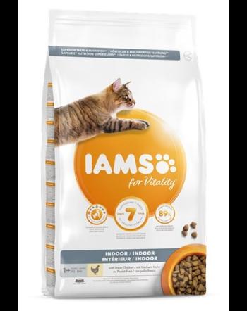 IAMS For Vitality Indoor Hrana uscata cu pui proasapat pentru pisici adulte 10kg
