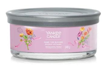 Yankee Candle Lumânare aromatică Signature tumbler medie Hand Tied Blooms 340 g