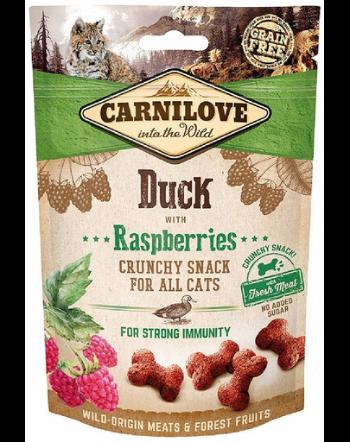 CARNILOVE Crunchy Snacks recompense pentru pisici, cu rata si zmeura 50 g