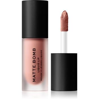 Makeup Revolution Matte Bomb ruj lichid mat culoare Nude Charm 4,6 ml