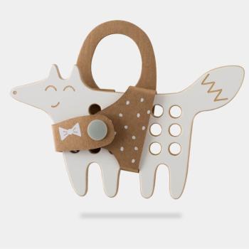 Milin Small Wooden Lacing Toy Fox jucărie cu activități 15 cm x 8,5 cm x 0,7 cm 1 buc