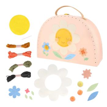 Set cerativ Flower Embroidery Suitcase – Meri Meri