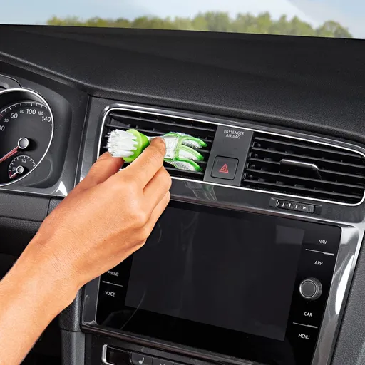 Periuță pentru curățarea fantei Clou