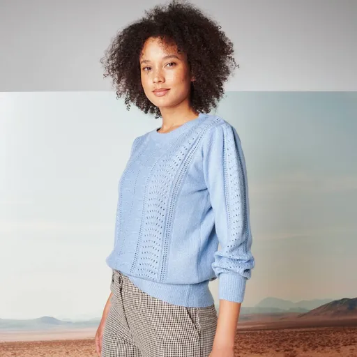 Pulover cu model ajurat, moale la atingere