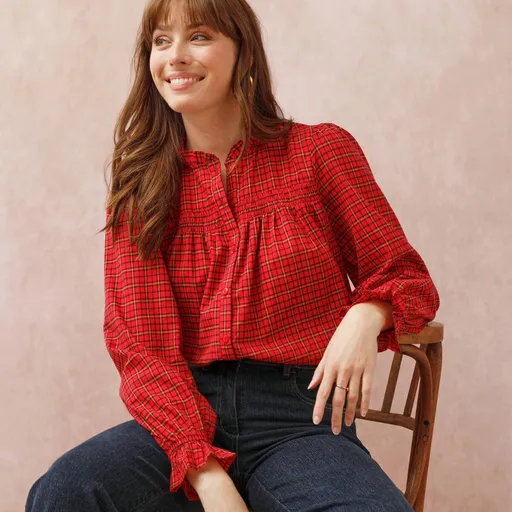 Bluză în carouri cu volane și broderie