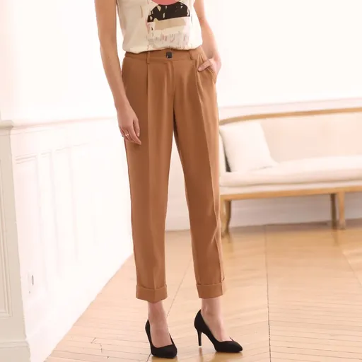 Pantaloni 7/8 cu curgere îngustă