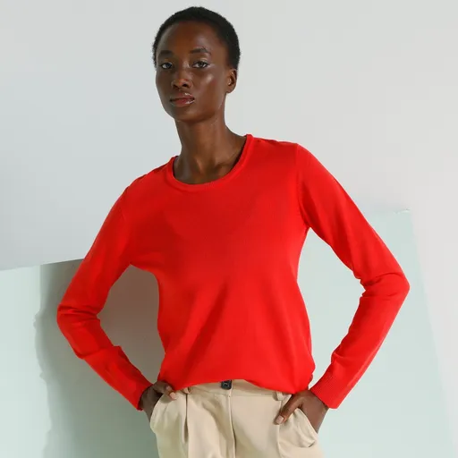 Pulover cu decolteu rotund