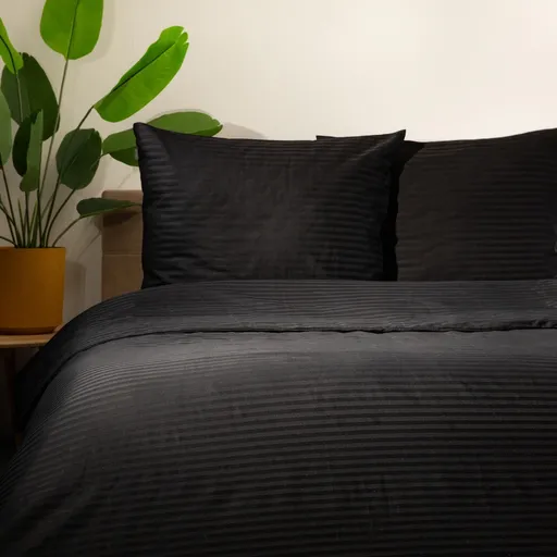 Lenjerie de pat dubla Agnes, Homla, 3 piese, 160x200 cm, bumbac/poliester, negru