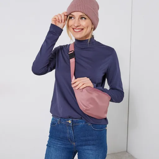 Tricou cu guler înalt și mâneci lungi