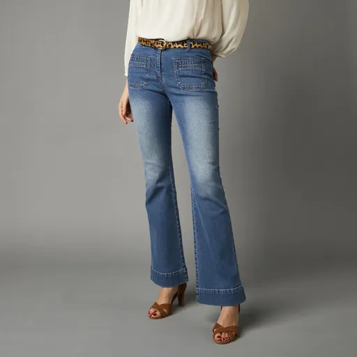 Blugi cu fundul clopotului stretch