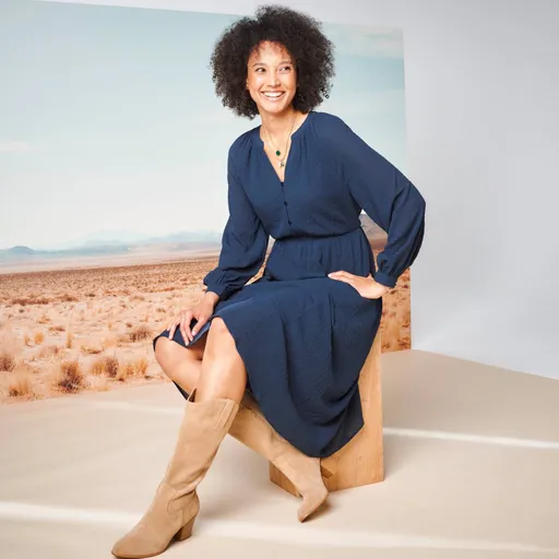 Rochie midi evazată cu mâneci lungi