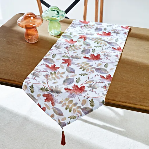 Față de masă frunze de toamnă