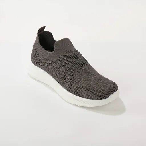 Adidași ușori tip slip-on