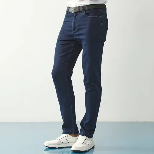 Blugi drepți cu 5 buzunare, din denim elastic, dacă aveți între 170 și 178 cm înălțime, lungime interioară picior 77 cm