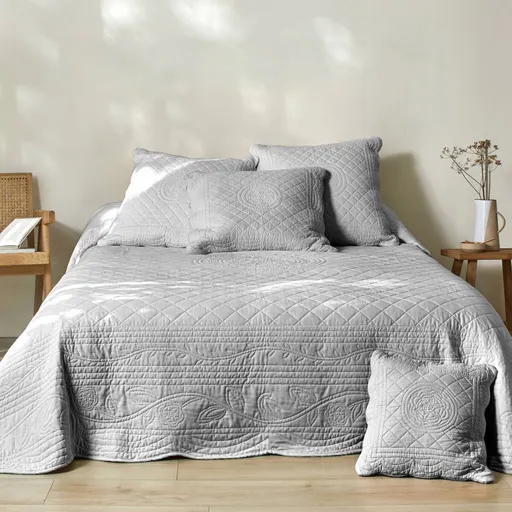 Cuvertură Cassandre în culoare uni