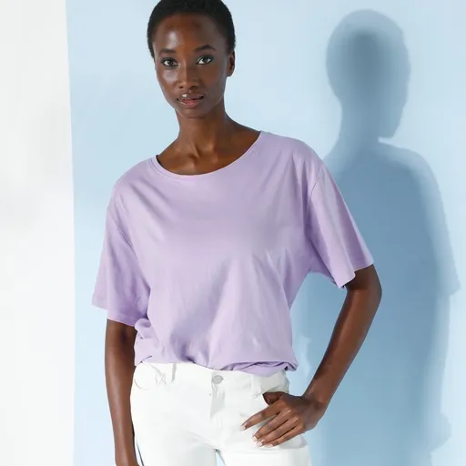 Cămașă dreaptă cu mâneci scurte și decolteu rotund