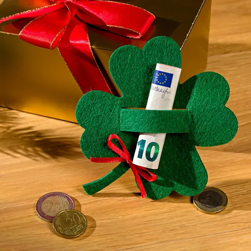 Suport pentru bancnote "Trifoi"