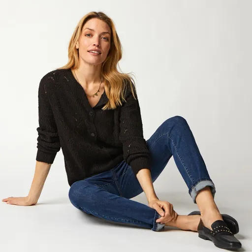 Pulover cu nasturi din acrilic