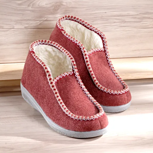 Papuci de casă Fine