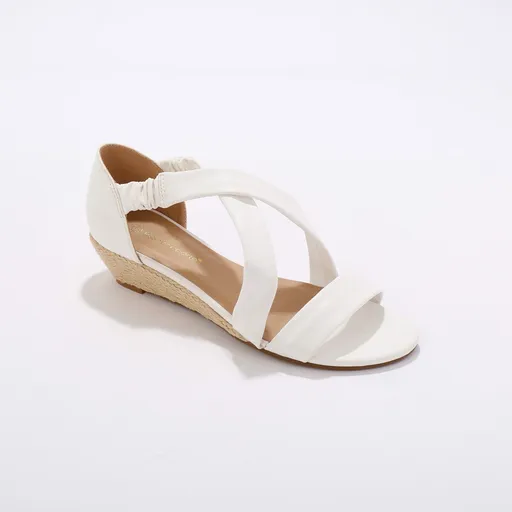 Sandale flexibile cu toc în formă de cupă