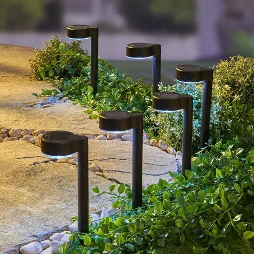 6 Lămpi solare pentru alei