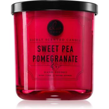 DW Home Signature Sweet Pea Pomegranate lumânare parfumată 275 g