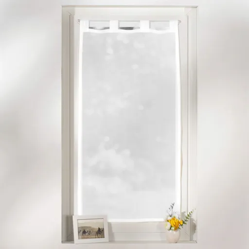 Perdea din voal cu ochiuri de ochi