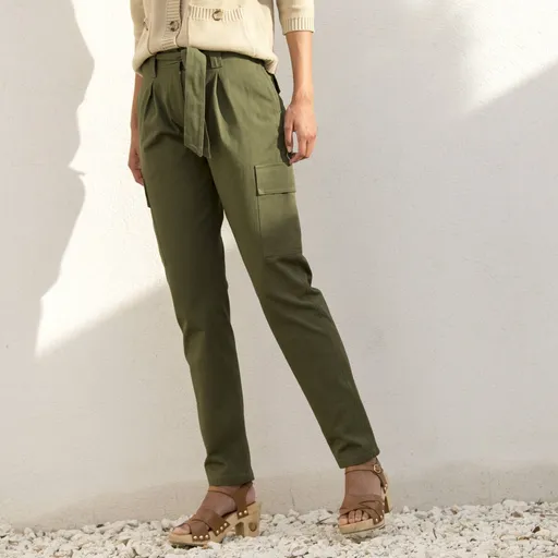 Pantaloni cargo cu talie înaltă și buzunare