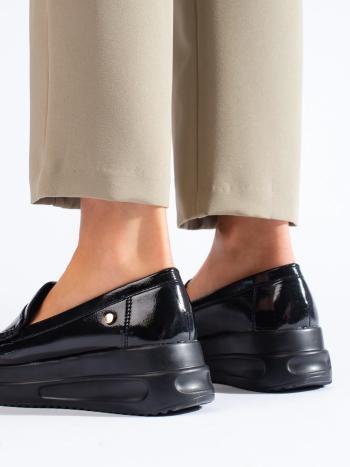 Designer de mocasini negri pentru femei pe platformă