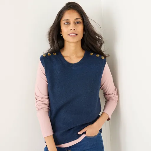 Vestă cu nasturi pe umeri