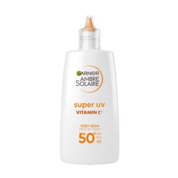 Garnier Fluid de protecție împotriva petelor cu vitamina C SPF 50+ Ambre Solaire (Super UV Fluid) 40 ml