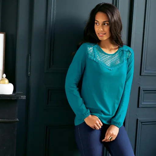 Tricou de culoare solidă cu inserție brodată și dantelă